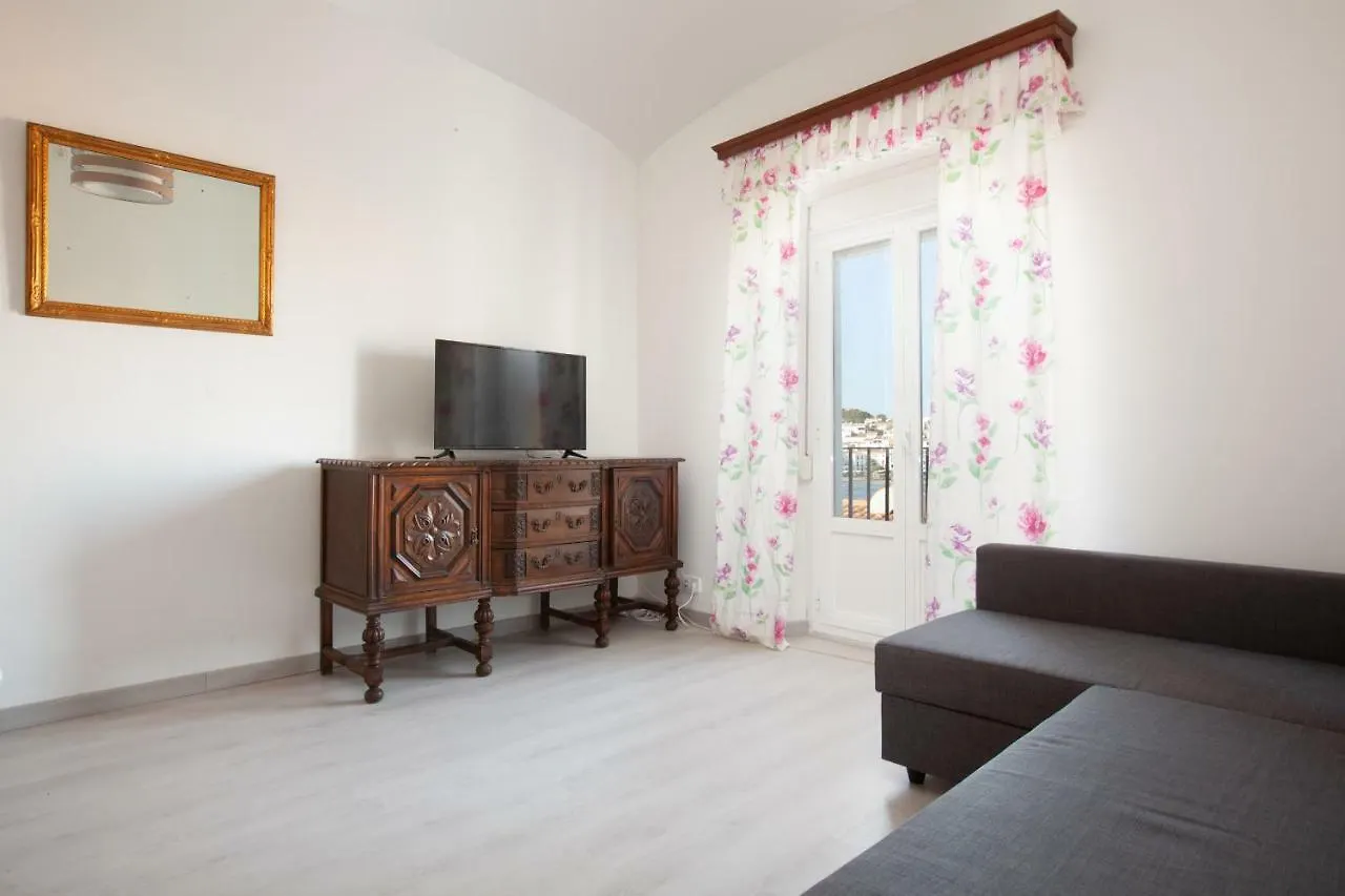 Akira Flats Cadaques Llane Daire 0*,  İspanya