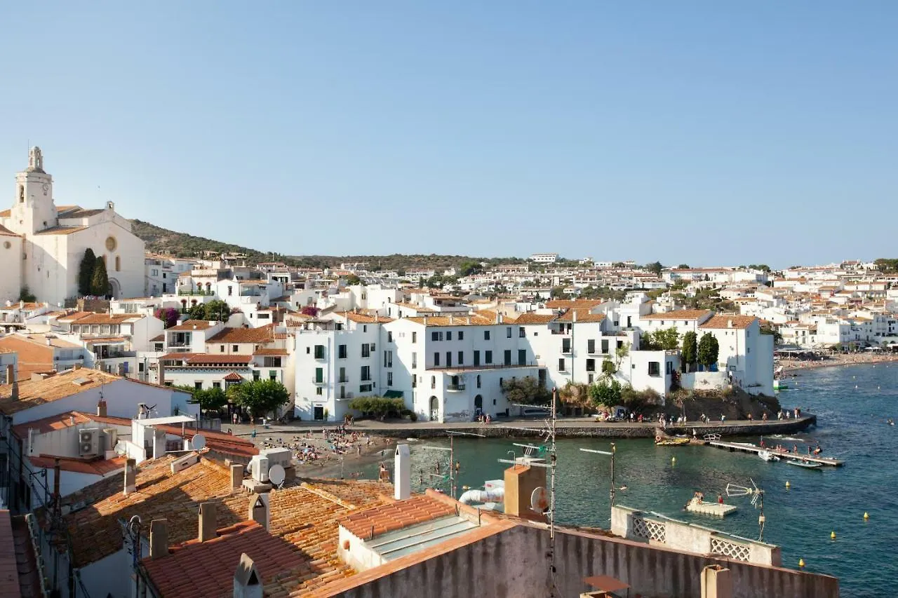 Akira Flats Cadaques Llane Daire 0*,